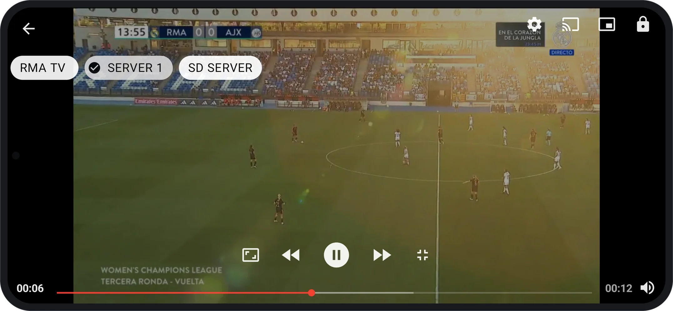 Full-screen live football with multiple stream servers